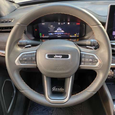 Chevrolet COMMANDER OVERLAND 2023