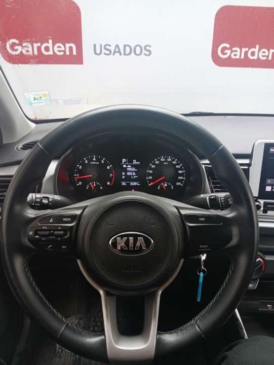 Kia RIO EX 2022