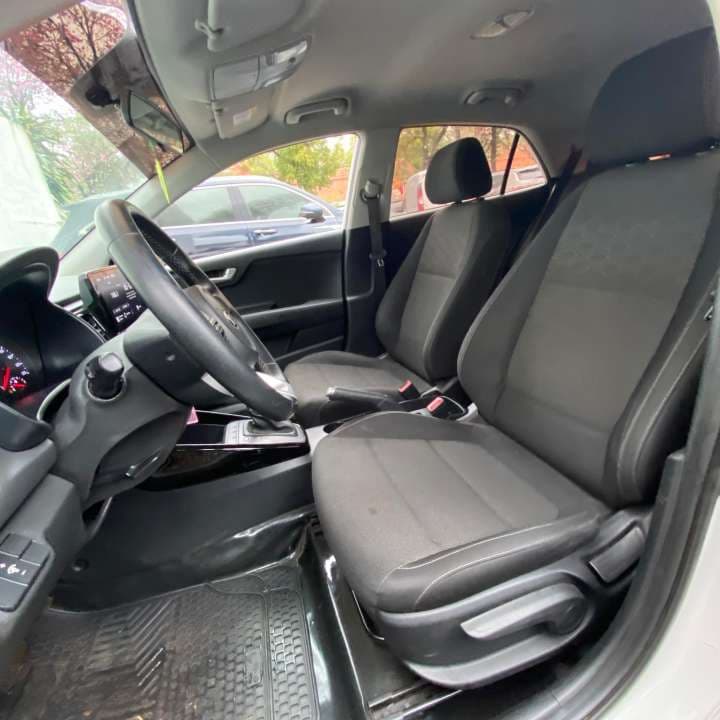 Kia RIO EX HATCH 2022